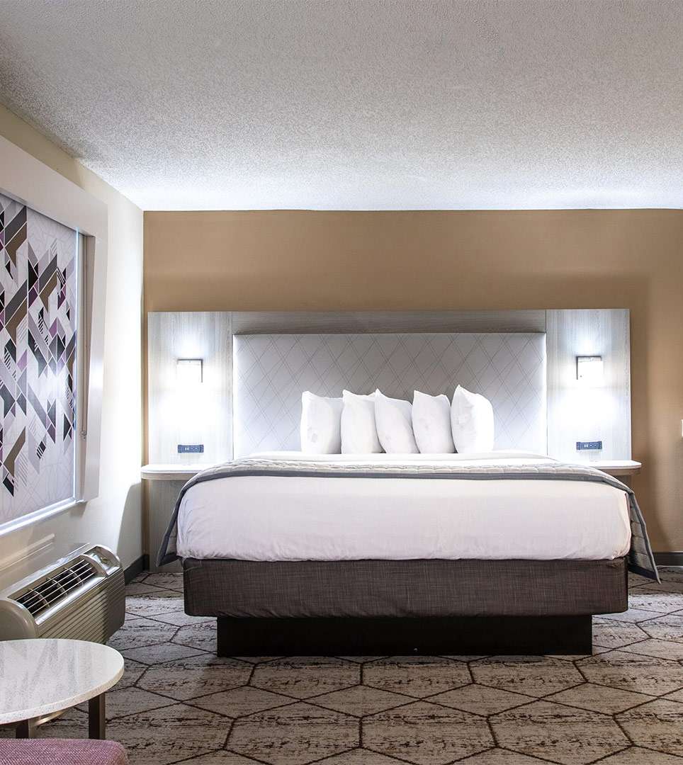 TAKE A LOOK AT THE ELEGANT GUEST SUITES, AND AMENITIES AT OUR CONCORD/CHARLOTTE, NC HOTEL