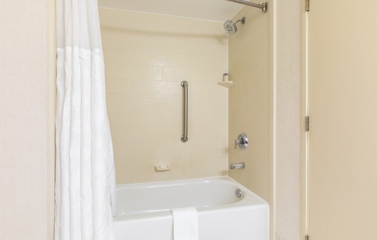 Welcome To Wingate by Wyndham Concord Charlotte Area Hotel - Accessible Private Bathroom
