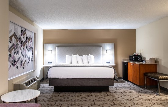 Welcome To Wingate by Wyndham Concord Charlotte Area Hotel - King Suite